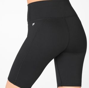 NWT Black High-Waisted Powerhold Shorts 9"